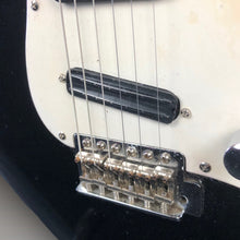 Load image into Gallery viewer, Yamaha Eterna Strat Copy
