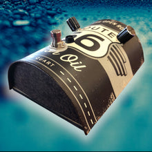 Load image into Gallery viewer, Handbuilt Fuzz Face - Oil Can Enclosure – Custom Boutique Tone