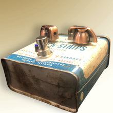 Load image into Gallery viewer, Player's GearFuzzrite circuit fuzz pedal