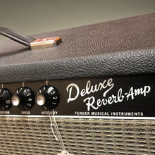Load image into Gallery viewer, Fender Deluxe Reverb reissue Guitar Amplifier
