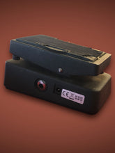 Load image into Gallery viewer, Dunlop GCBM95 Mini CryBaby Wah – Good Condition, Classic Wah Tone with a small footprint