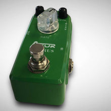Load image into Gallery viewer, Azor Chorus pedal