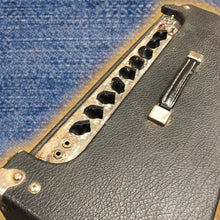 Load image into Gallery viewer, Peavey Classic 50 4x10 Tube Guitar Amplifier