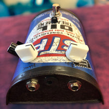 Load image into Gallery viewer, Squankulator Drive--find your perfect balance of spank and sqawk!