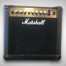 Load image into Gallery viewer, Marshall MG15DFX 15W Guitar Combo Amplifier w/ Digital FX