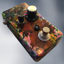 Load image into Gallery viewer, Juke Box Blues Pedal--sounds like old tubes and a broken in speaker
