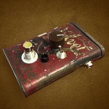 Load image into Gallery viewer, Player&#39;s Gear Custom Fuzz--One-of-a-kind tone monster, built in Indiana
