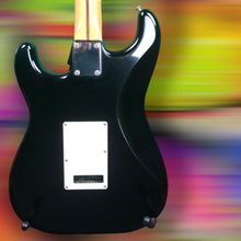 Load image into Gallery viewer, 1986 Squier Stratocaster MIJ
