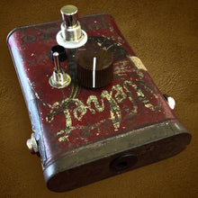 Load image into Gallery viewer, Player&#39;s Gear Custom Fuzz--One-of-a-kind tone monster, built in Indiana
