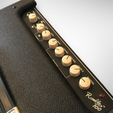 Load image into Gallery viewer, Fender Rumble 100 V3 Bass Combo 100-Watt 1x12 Black/Silver + Cover

