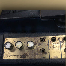 Load image into Gallery viewer, Vintage Magnatone M10 (1962–63) – Serviced &amp; Singing
