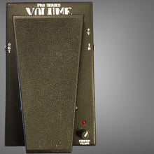 Load image into Gallery viewer, Morley Pro Series Volume Pedal – Built Like a Tank, Smooth as Glass

