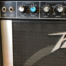 Load image into Gallery viewer, Peavey TKO 65 Bass Amplifier
