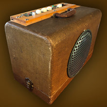 Load image into Gallery viewer, Custom Handwired Tube Amp by Rick Crownover – Pro Modified Champ Circuit in Vintage Projector Case
