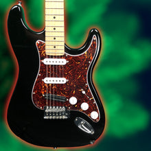 Load image into Gallery viewer, Nashville Guitar Works Shop-modified NGW135BK S-style Guitar
