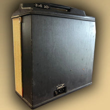 Load image into Gallery viewer, Vintage Magnatone M10 (1962–63) – Serviced &amp; Singing
